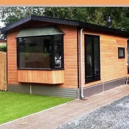 Het Eikenhuisje In Putten; Huisje Op De Veluwe. ภายนอก รูปภาพ